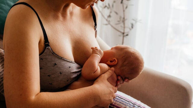 Nunca se debe suspender la lactancia materna cuando aparece una mastitis