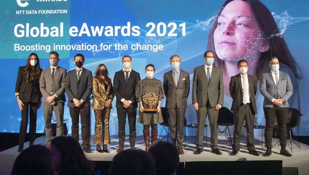 NTT Data Foundation, anteriormente fundación everis, lanza una nueva edición de los eAwards España. Imagen de los finalistas del año pasado.