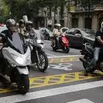 Mototicletas en una calle de Barcelona