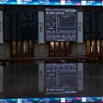 Vista del panel del Ibex 35, este lunes 11 de abril