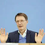  Arranca el juicio por el complot ultra para secuestrar al ministro alemán de Sanidad