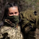 Las tropas de Ucrania ya conocen a esta francotiradora como “la heroína de la guerra moderna”