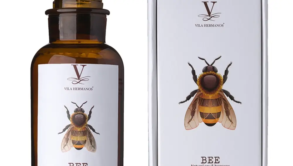 Vela Bee Disponible en dos tamaños velas de 250 y 500gr. Duración de quemado 45horas y 65horas FAMILIA: Floral, Aromatique (Aromática)