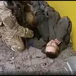 Combatientes chechenos en una ofensiva en una acería a las afueras de Mariupol