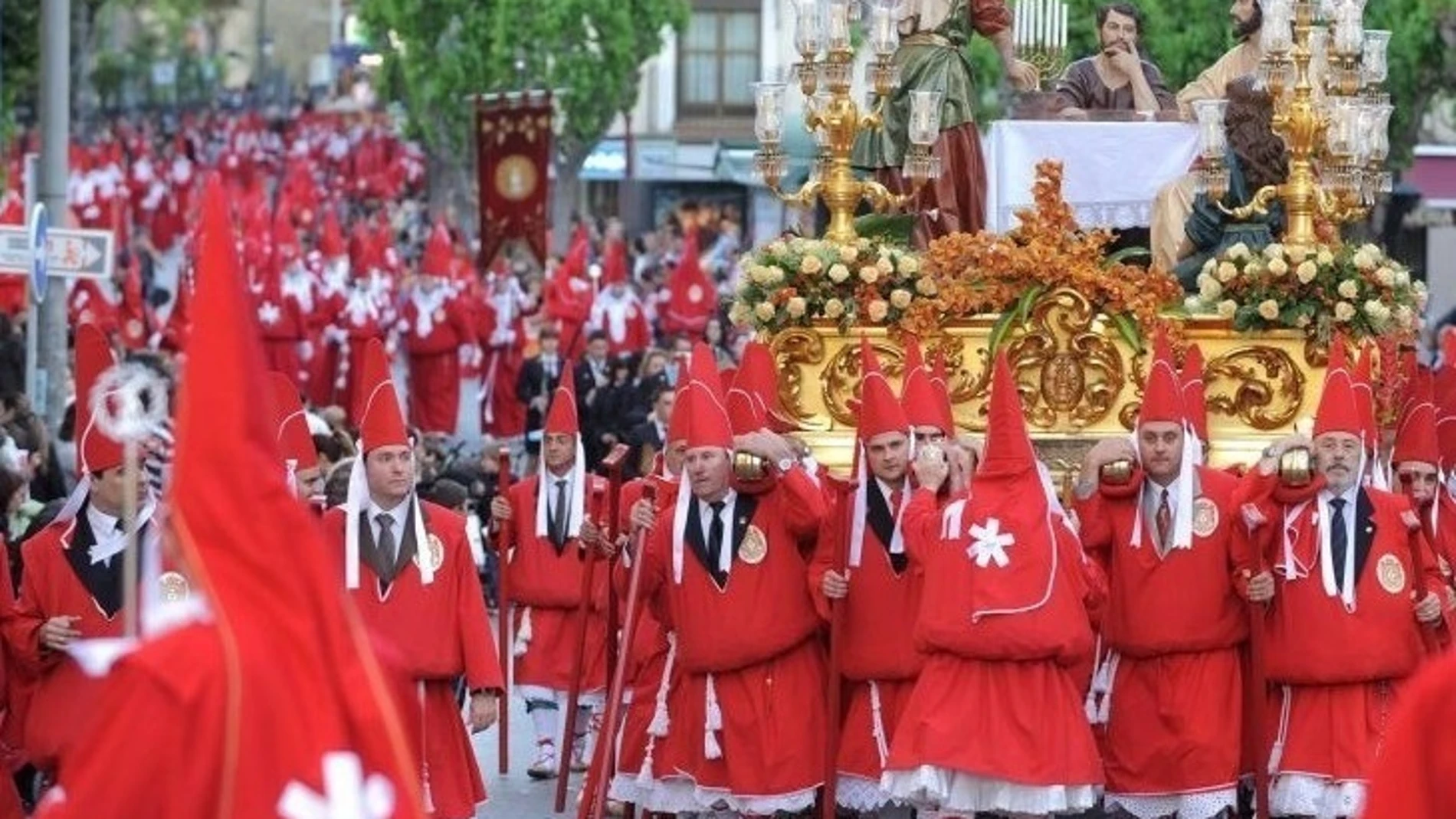 Procesión de "Los Coloraos" en Miércoles Santo