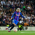 Araujo, durante un partido con el Barcelona