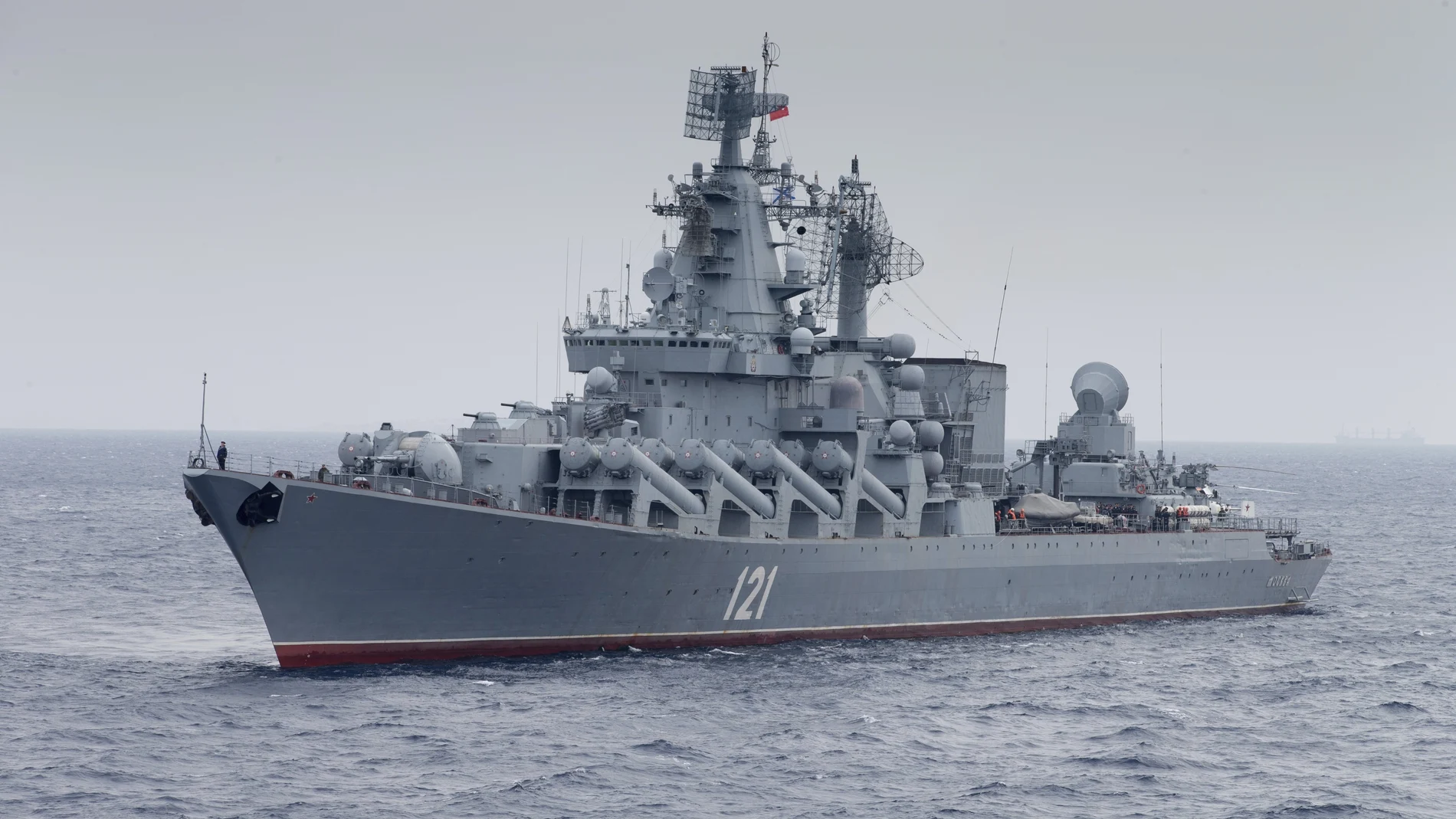 Imagen de la joya de la Armada rusa en el Mar Negro, antes de ser destruida por un misil ucraniano