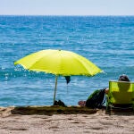 La Semana Santa ha dejado playas abarrotadas como en la localidad barcelonesa de El Masnou