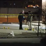 La Policía recoge pruebas del tiroteo en una vivienda donde se celebraba un fiesta en Pittsburgh