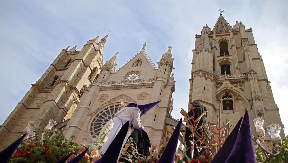 Procesión de El Encuentro en León