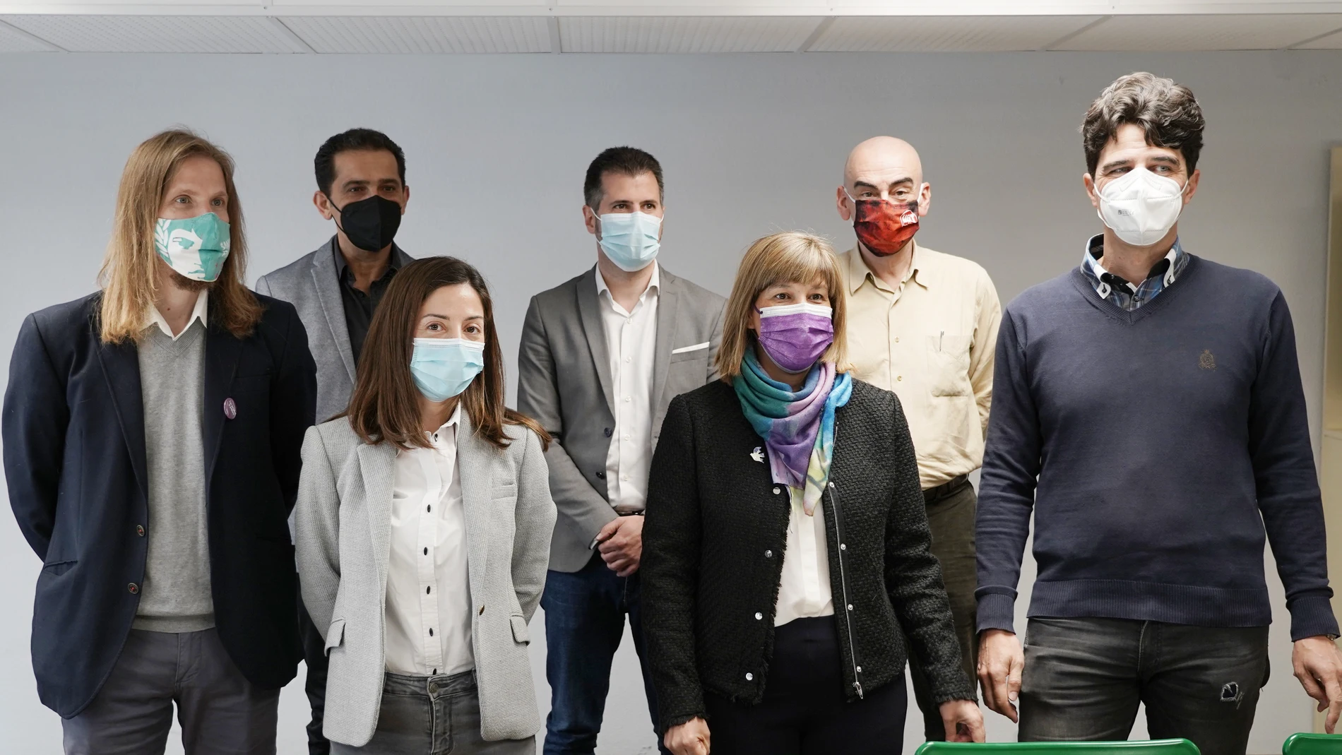El secretario autonómico del PSOE, Luis Tudanca, de Podemos, Pablo Fernández, de CCOO, Vicente Andrés, y de IU, Juan Antonio Gascón, junto a otras cuatro organizaciones firman el Manifiesto Villalar 2022, con motivo del Día de la Comunidad el 23 de Abril