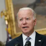 Washington (United States), 21/04/2022.- U.S. President Joe Biden delivers remarks on Ukraine in the Roosevelt Room at the White House in Washington, DC, USA, 21 April 2022. (Ucrania, Estados Unidos) EFE/EPA/YURI GRIPAS / POOL