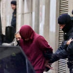 Los Mossos d'Esquadra custodian el pasado jueves al presunto autor de la brutal agresión sexual que sufrió en Igualada (Barcelona) una menor de 16 años el pasado 1 de noviembre
