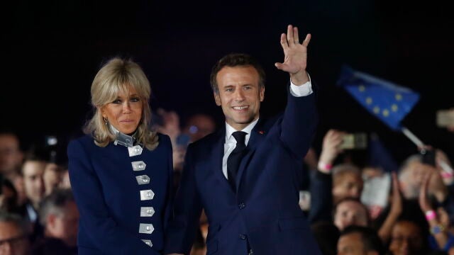 El presidente de Francia, Emmanuel Macron, ha festejado este domingo junto a sus seguidores la victoria en la segunda vuelta de las elecciones presidenciales