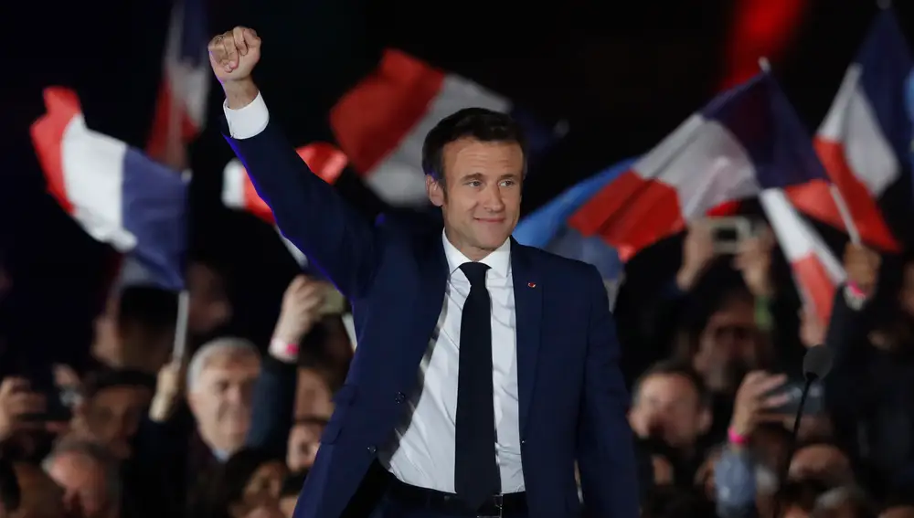 El presidente de Francia, Emmanuel Macron, ha festejado este domingo junto a sus seguidores la victoria en la segunda vuelta de las elecciones presidenciales