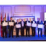 De izquierda a derecha: Rodrigo Quiñones (Argus Control); Javier Viada ( Rental Advence); Ignacio Campoy Aguilar (Formación Universitaria); Jesús Cimarro ( Producciones Pentaciòn); José Luis Barceló (Presidente de la AEDEEC); Carlos Barón ( JCDecaux); Alberto Pérez ( Oni Foods); Roberto Urbez ( Brystol-Myers); Celestino Garcia Carreño (Abogado Financiero