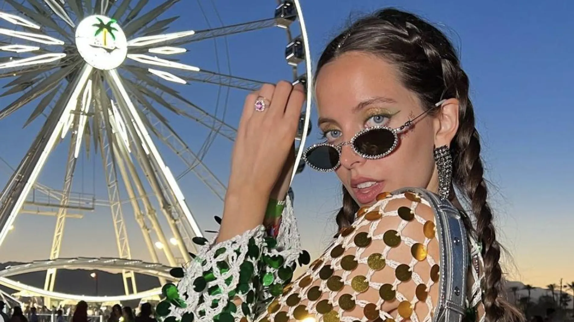Los mejores looks de Coachella 2022 que podrás imitar con las últimas  novedades en Zara