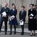 El príncipe Edward, Lady Louise Mountbatten Windsor, James Mountbatten Windsor and Sophie, condes de Wessex