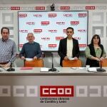 Los secretarios generales de CCOO y UGT Castilla y León, Vicente Andrés y Faustino Temprano, en cada caso, junto a la responsable de Organización de CCOO Castilla y León, Sheila Mateos, y el secretario general de UGT Valladolid, Luis Rivera, presentan las reivindicaciones sindicales del 1 de Mayo