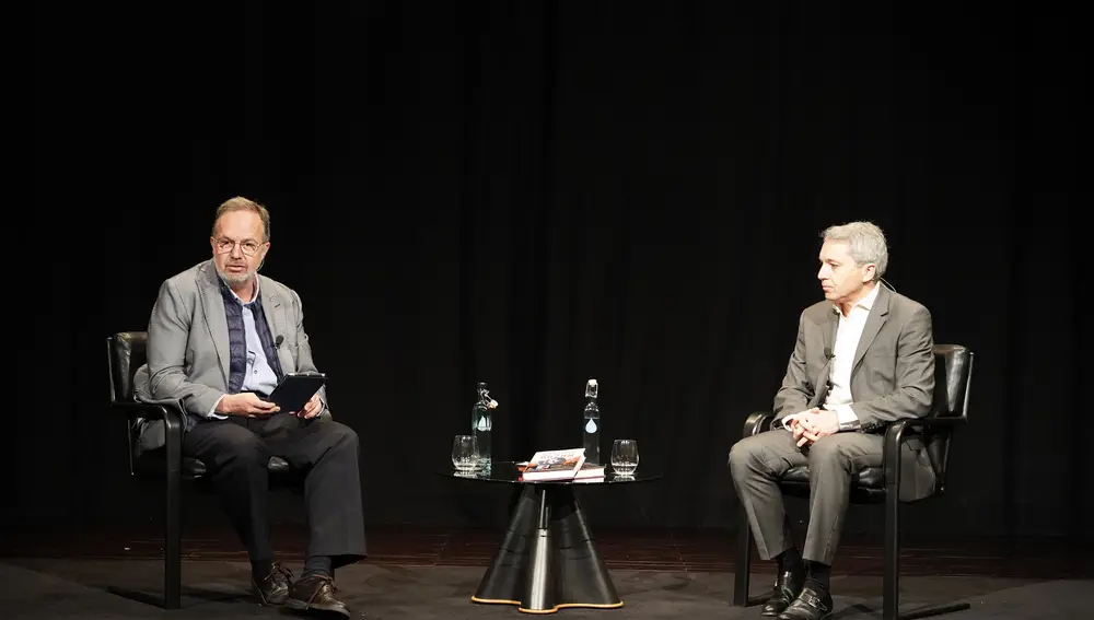 El periodista de Antena 3 Vicente Vallés conversa con Ignacio Fernández Sobrino