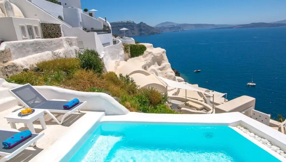 Vistas desde una de las habitaciones del Alexander's hotel en Grecia.