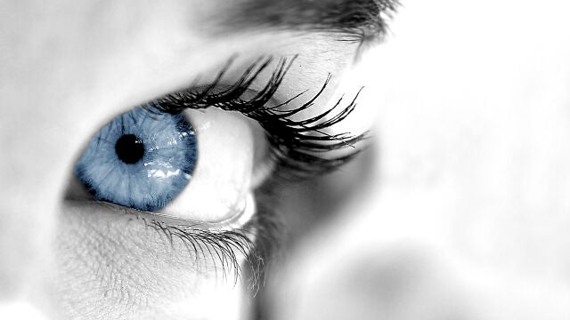 Ojo de color azul