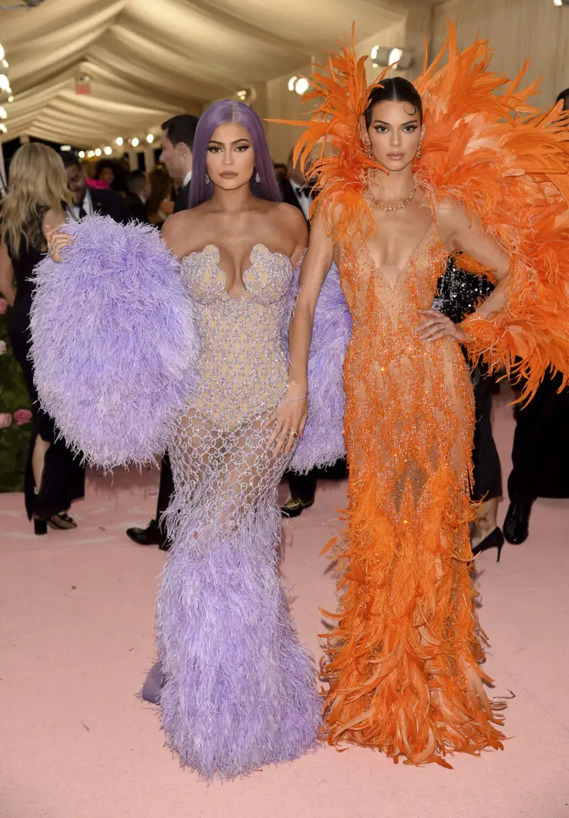 Kylie Jenner y Kendall Jenner en la MET Gala 2019