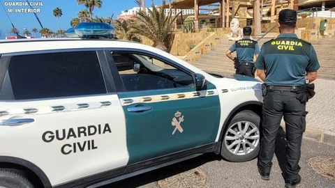 Agentes de la Guardia Civil GUARDIA CIVIL 29/04/2022