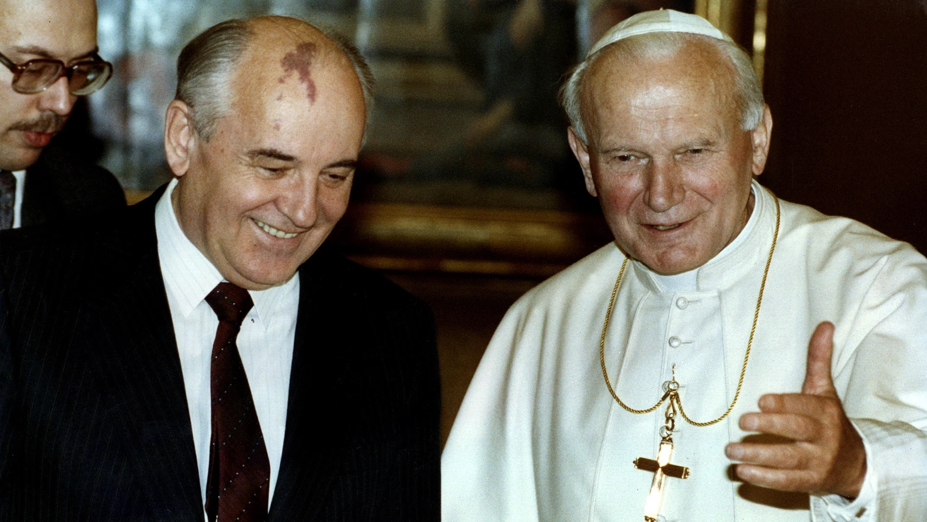 Juan Pablo II recibió a Mijaíl Gorbachov el 1 de diciembre de 1989