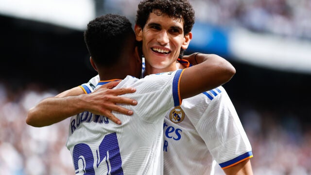 Jesús Vallejo con el Real Madrid.