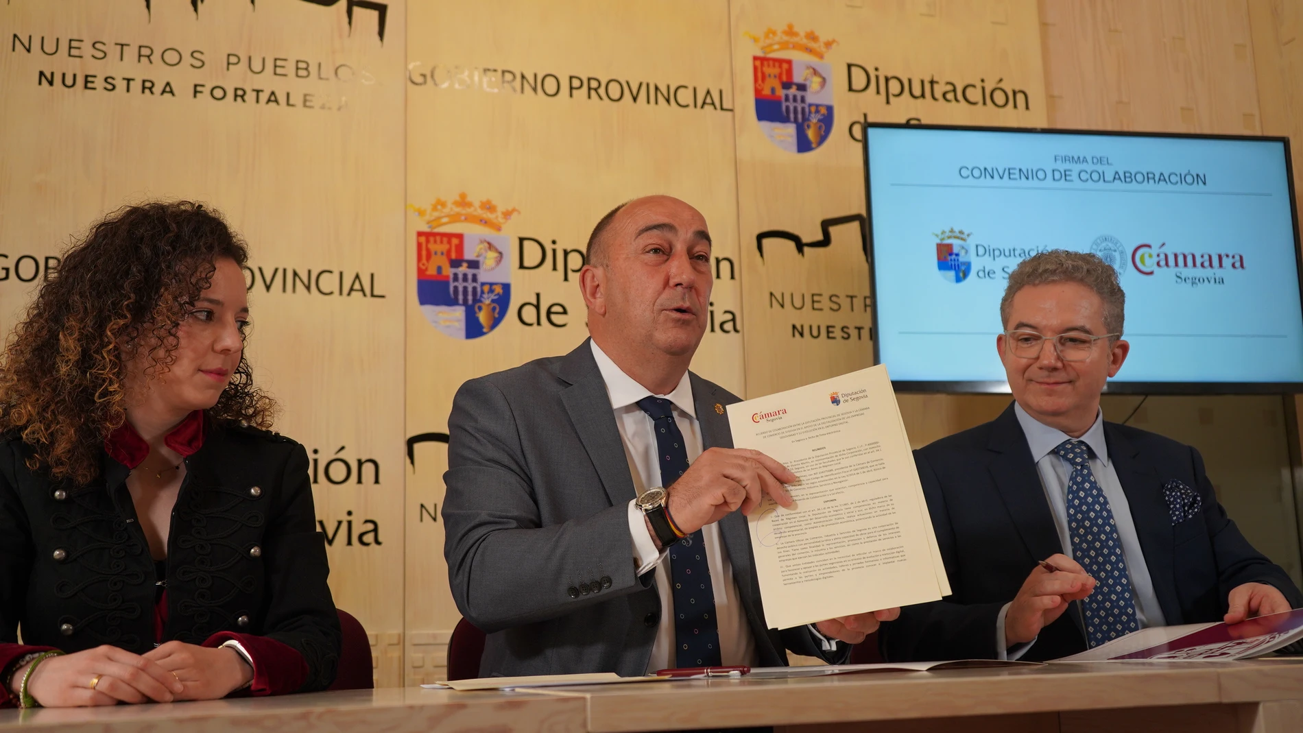 Los presidentes de la Diputación y de la Cámara de Comercio, Miguel Ángel de Vicente y Pedro Palomo, respectivamente