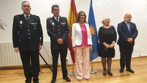 Virginia Barcones asiste a la toma de posesión del nuevo comisario de Salamanca