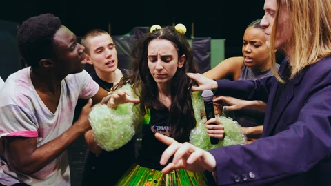 El casting de "Blast" pedía "arrogancia, descaro y humor"