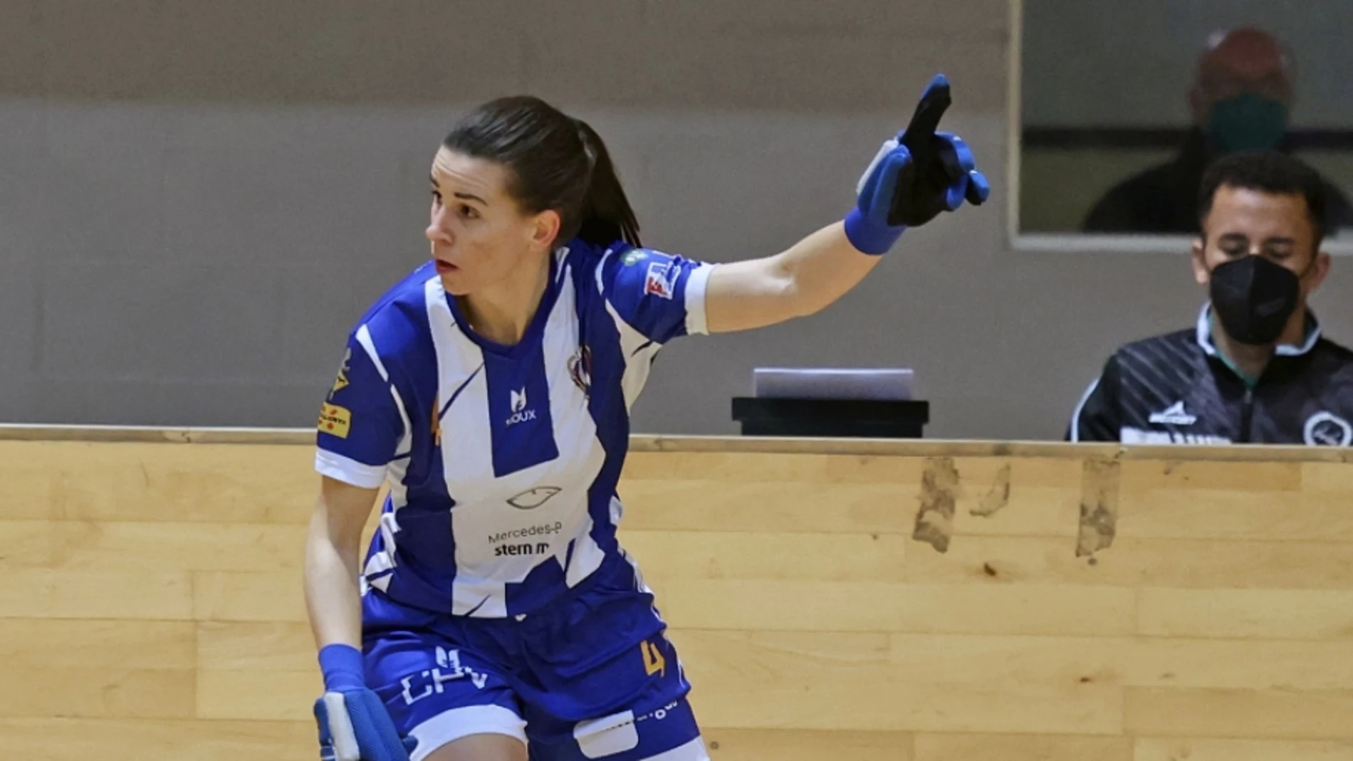 Berta Tarrida, durante un partido con su equipo, el Club Patí Voltregà / Foto: Luis Velasco