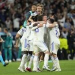 Los jugadores del Real Madrid celebran la victoria contra el Manchester City