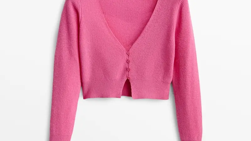 Chaqueta crop de punto de cashmere, de Massimo Dutti Studio