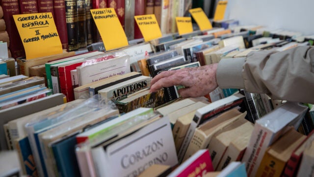 Feria del Libro Antiguo en el Paseo de Recoletos