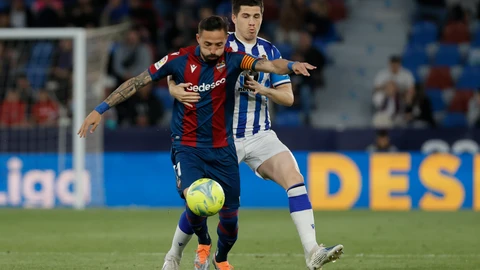 José Luis Morales con el Levante. EFE / Juan Carlos Cárdenas.