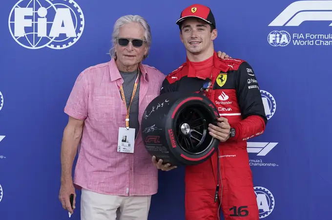 Leclerc, “pole”; Sainz, segundo, regresa con los mejores