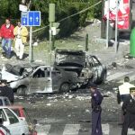 ETA asesinó en el atentado con coche-bomba al juez Querol, a su chófer y escolta y a un conductor de autobús el 30 de octubre de 2000