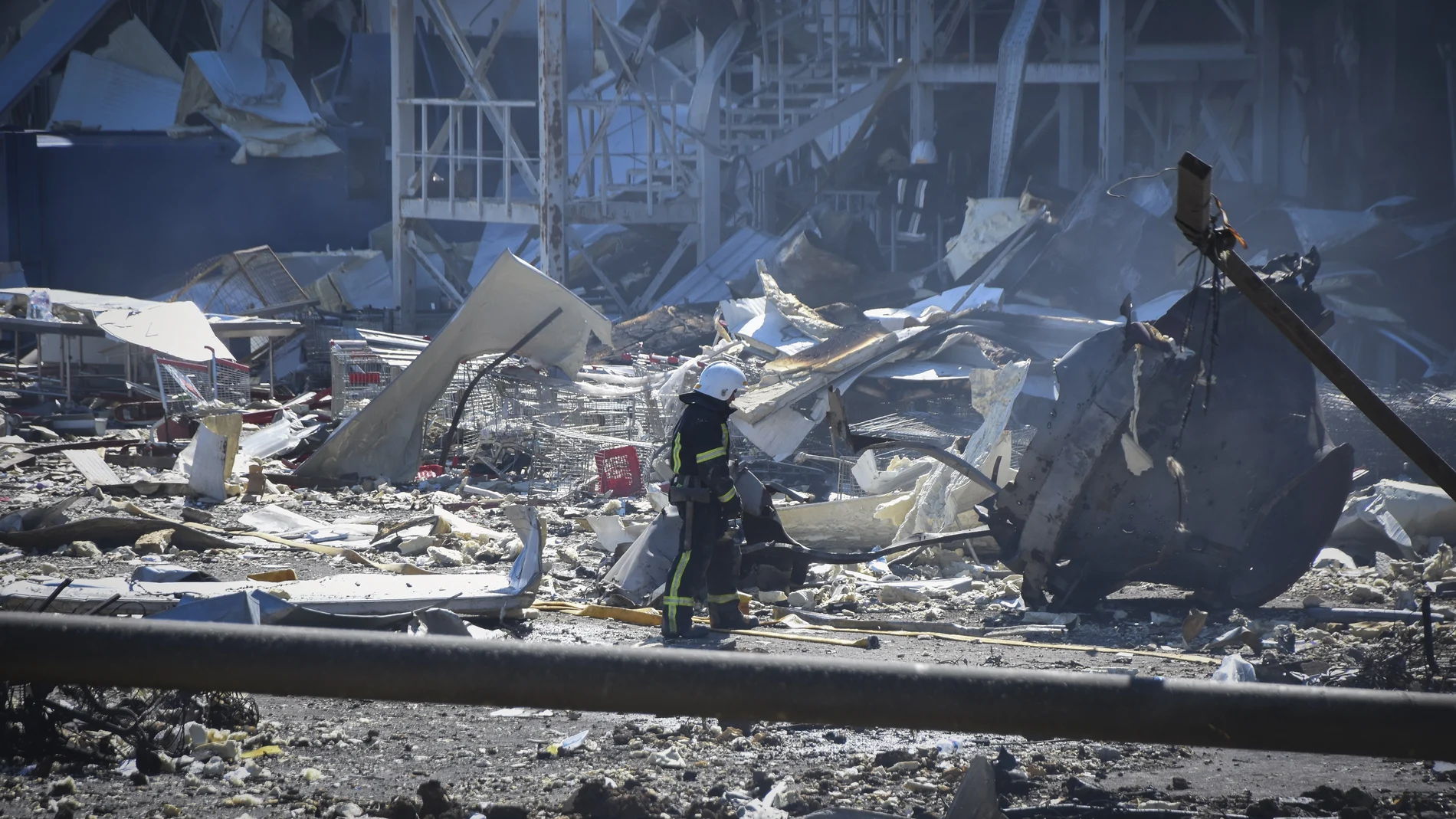 Edificio destruido por un ataque ruso en Odesa