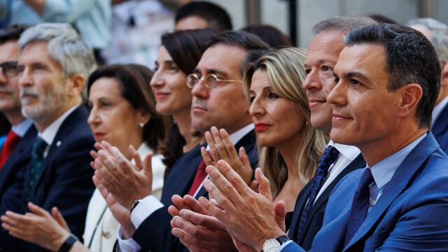 Pedro Sánchez y miembros de su gabinete