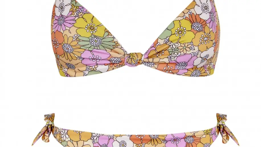 Bikini con estampado de flores vintage.