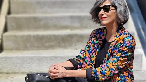 Carmen Gimeno con blazer de Bershka.