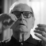 La filmografía de Morricone incluye más de 70 películas, incluidas todas las de Sergio Leone, Giuseppe Tornatore y películas icónicas de Italia, Francia y Hollywood que abarcan varias décadas.