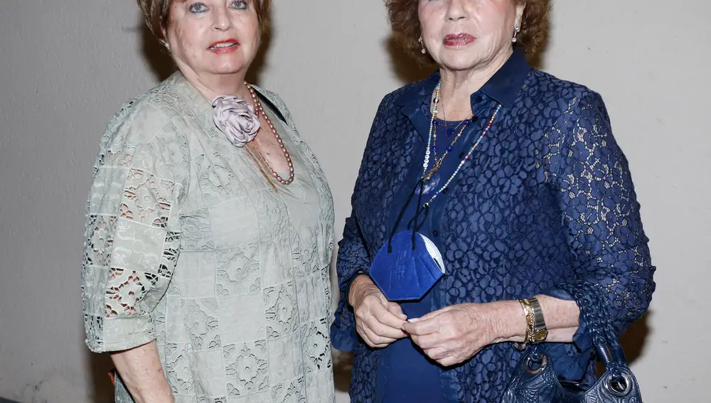 Rosa Escobar y María del Carmen Roldán