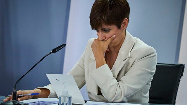 La portavoz del Gobierno y ministra de Política Territorial, Isabel Rodríguez García durante la rueda de prensa tras el Consejo de Ministros celebrado en La Moncloa este martes