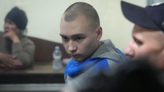 Vadim Shishimarin, de 21 años, al llegar a la corte de Kyiv