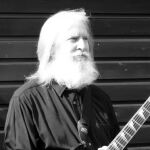 El guitarrista y compositor escocés Ricky Gardiner