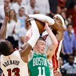 Miami Heat toma ventaja contra Boston Celtics en la final del Oeste.